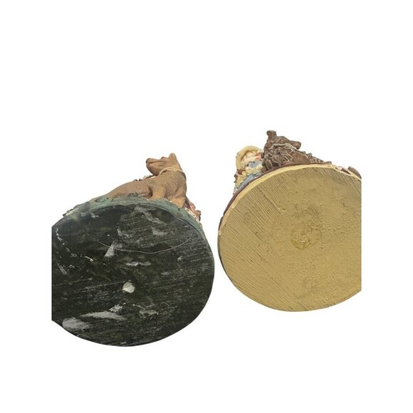 Vintage Victorian Ladies Walking Dogs Figurines With‎ Dogs Set Of 2 - Picture 7 of 9